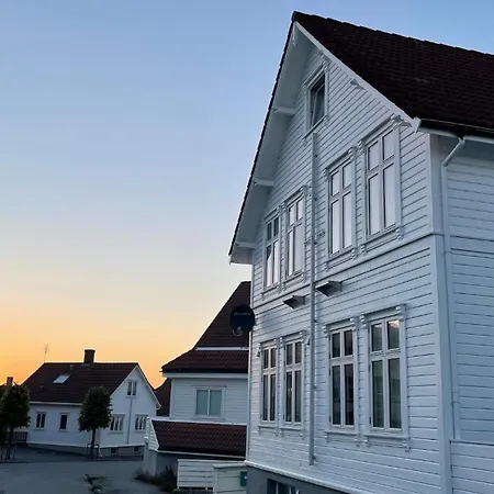 Bjorns Sanctuary Apartment *